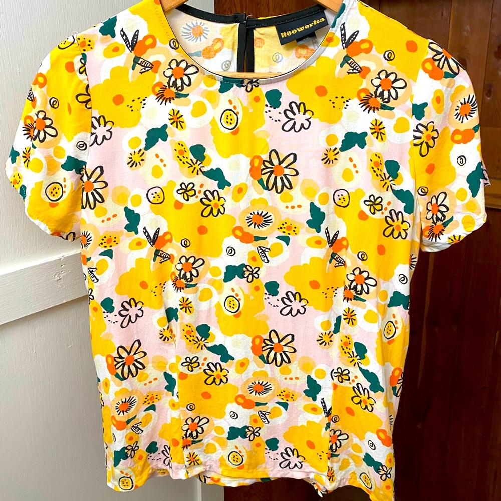 NooWorks, top S, cap sleeve, unique